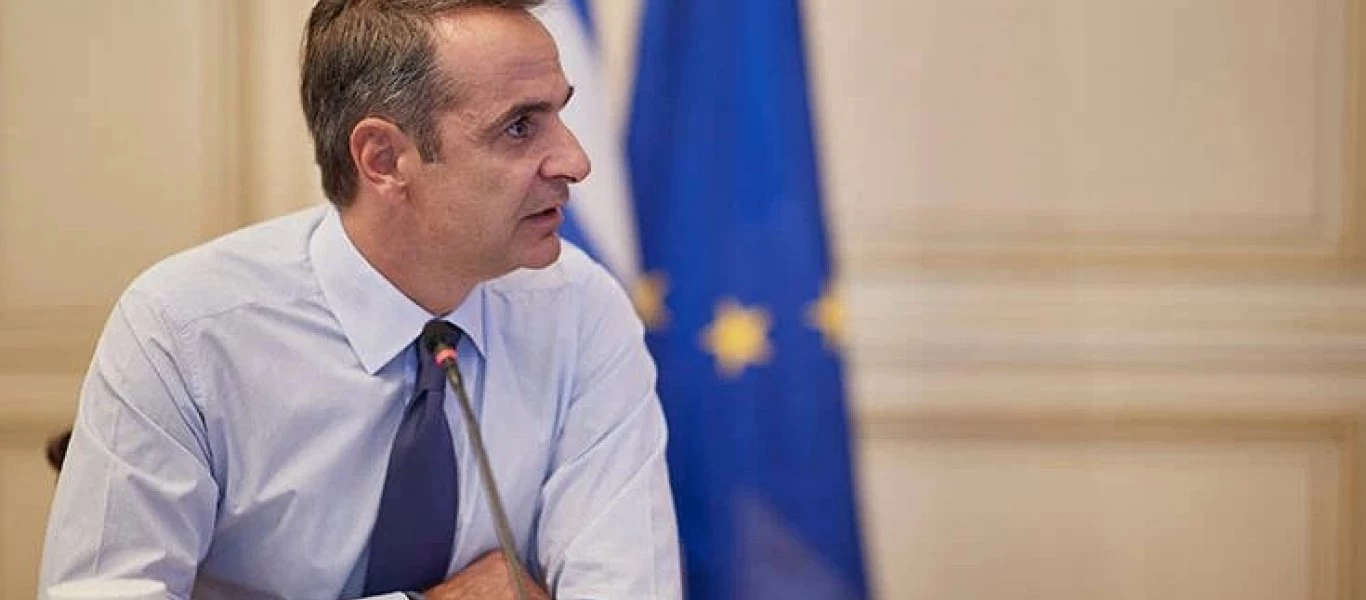 Οι φωτιές κρατούν τον πρωθυπουργό στην Αθήνα: Στο Συντονιστικό Κέντρο Επιχειρήσεων